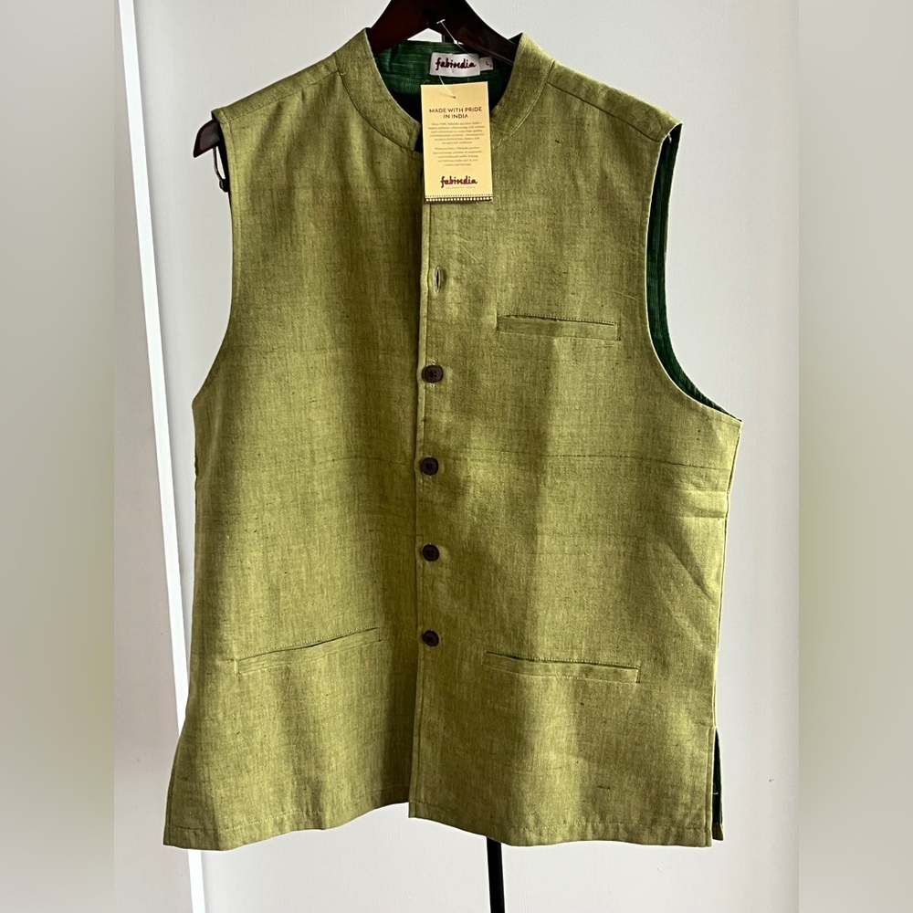 NWT Fabindia Green Sleeveless Nehru Jacket 100% Khadi Cotton handwoven lined
XL